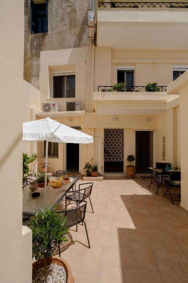 Home With Courtyard In Beating Heart Of Old Town! Hanya Dış mekan fotoğraf